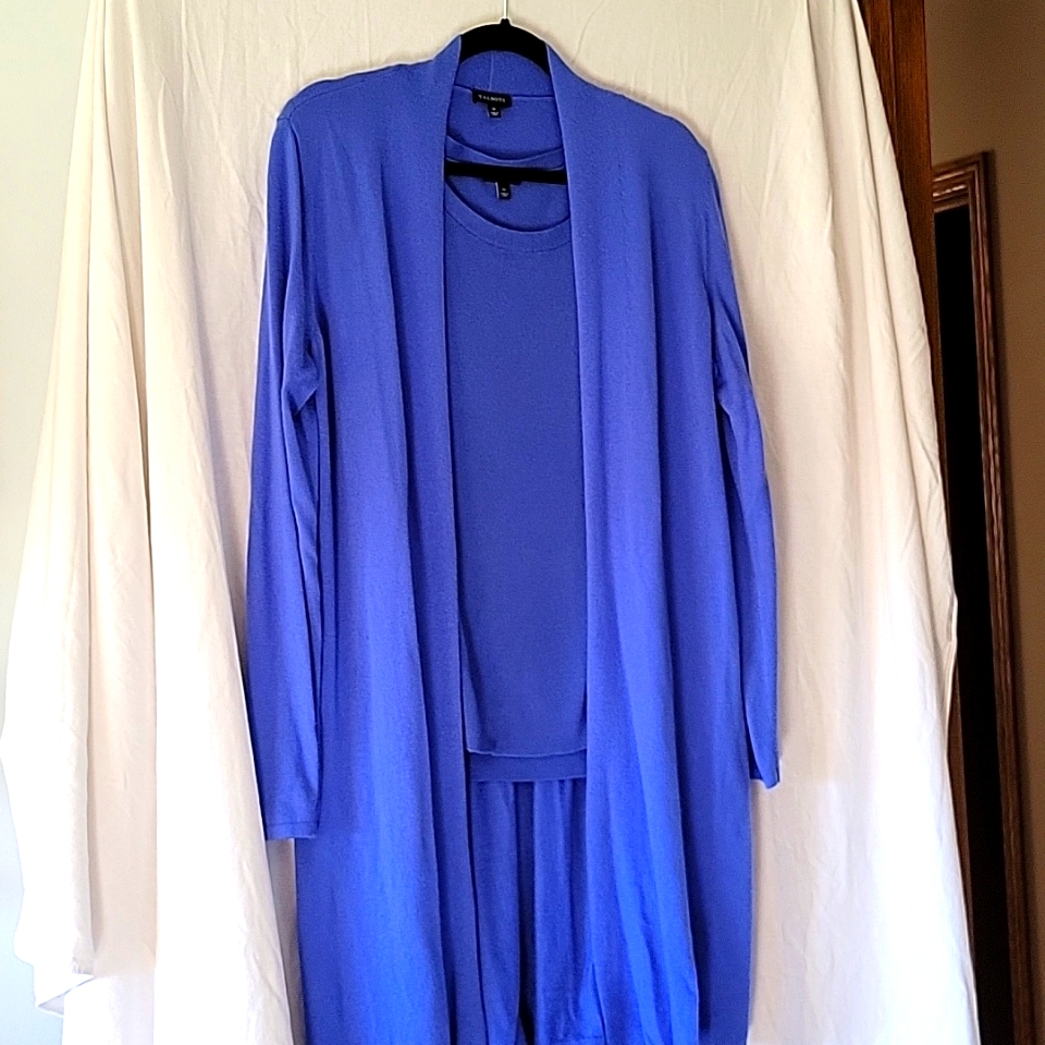 Talbots Size Medium Bright Blue Round Neck Shell And Cardigan Knit Sweater Set